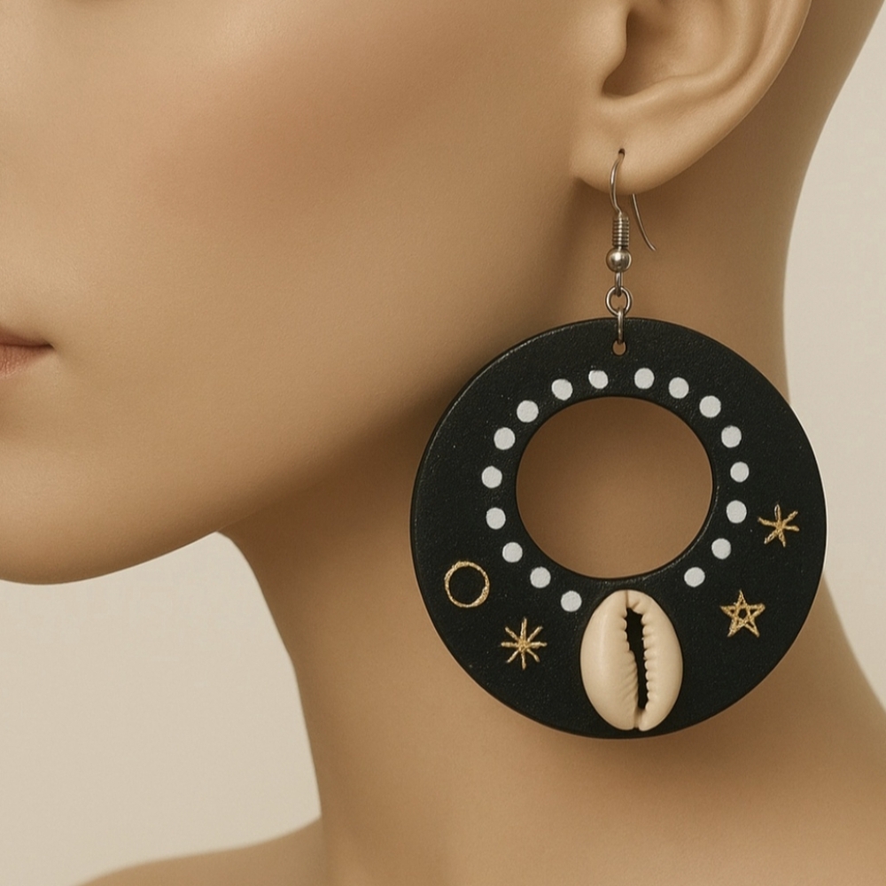 Handmade round wooden hoop earrings, round wooden and sea shell dangle earrings - Picture 3 of 6